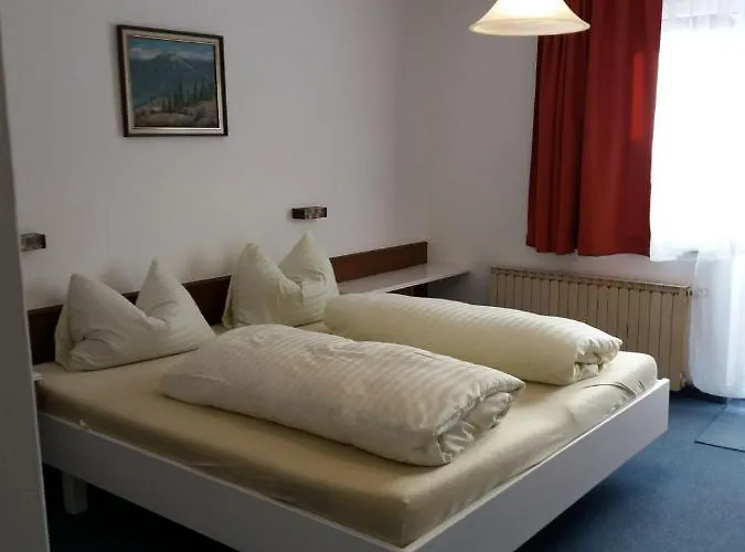 Haus Alpenrose فندق مبيت وإفطار Saint Wolfgang